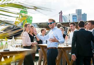 Afbeelding 1 september 2016 - Jong M&A