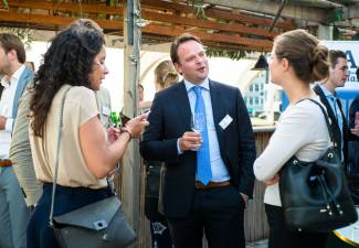 Afbeelding 1 september 2016 - Jong M&A