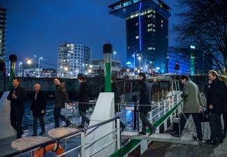 Afbeelding 8 december 2016 - "Borrelboot"