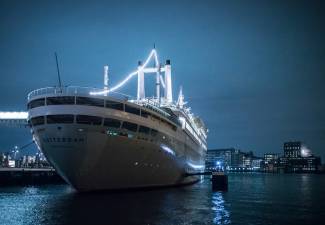 Afbeelding 8 december 2016 - "Borrelboot"